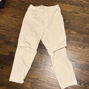Universal Thread Cream Curvy Vintage Straight Jeans